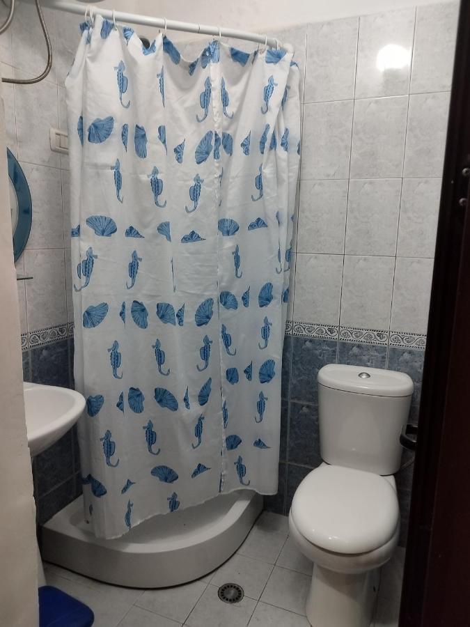 Guest Room Tirana Center Esterno foto